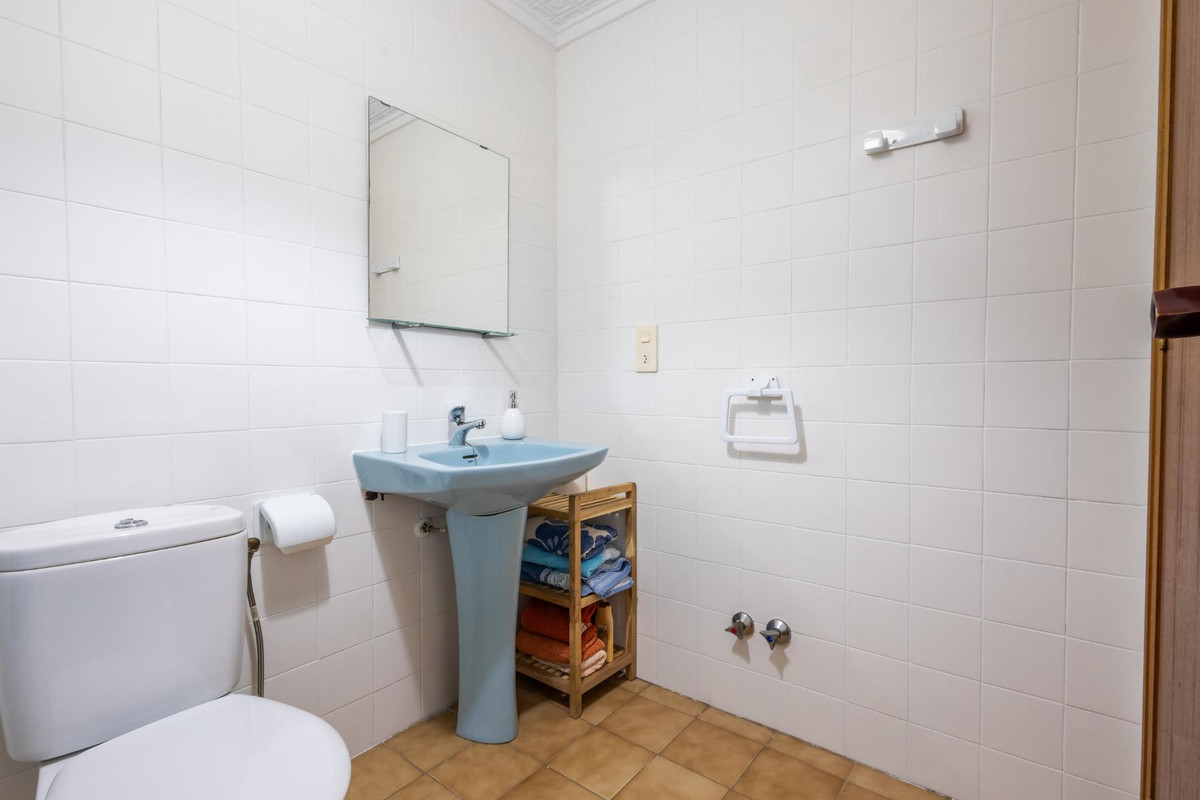 Se vende Apartamento Planta Media de 3 dormitorios en Costa Blanca, Alicante, España