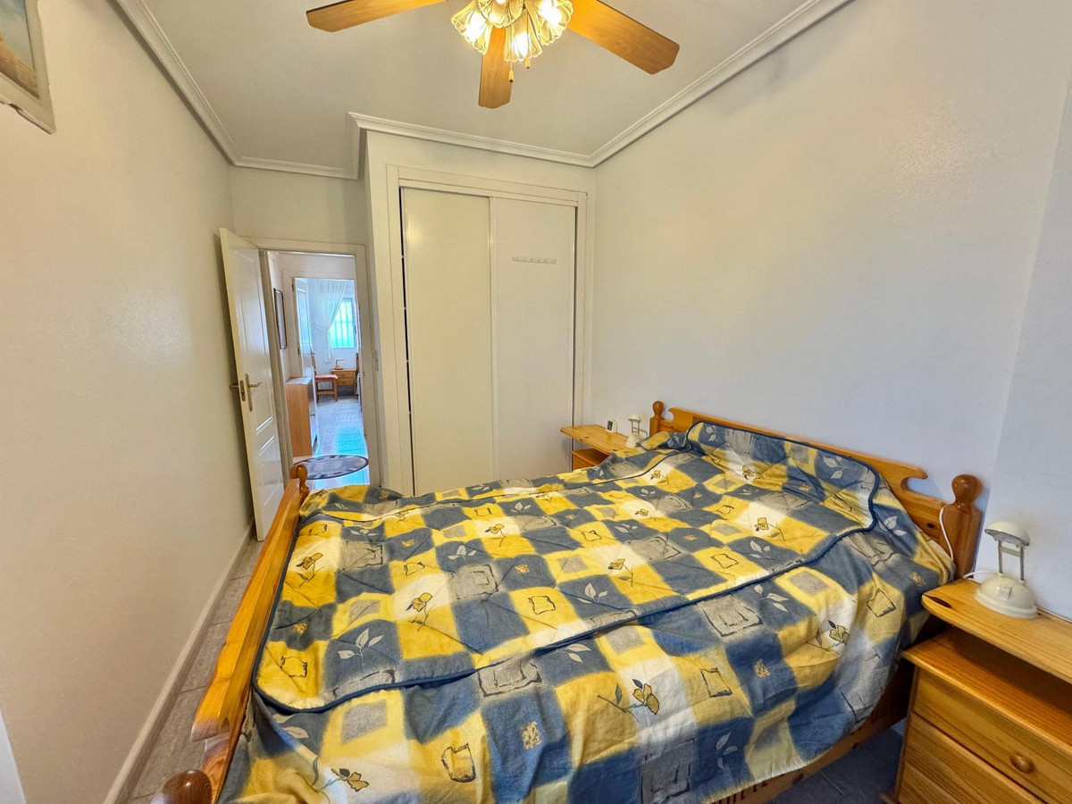 Se vende Apartamento Planta Media de 2 dormitorios en Costa Blanca, Alicante, España