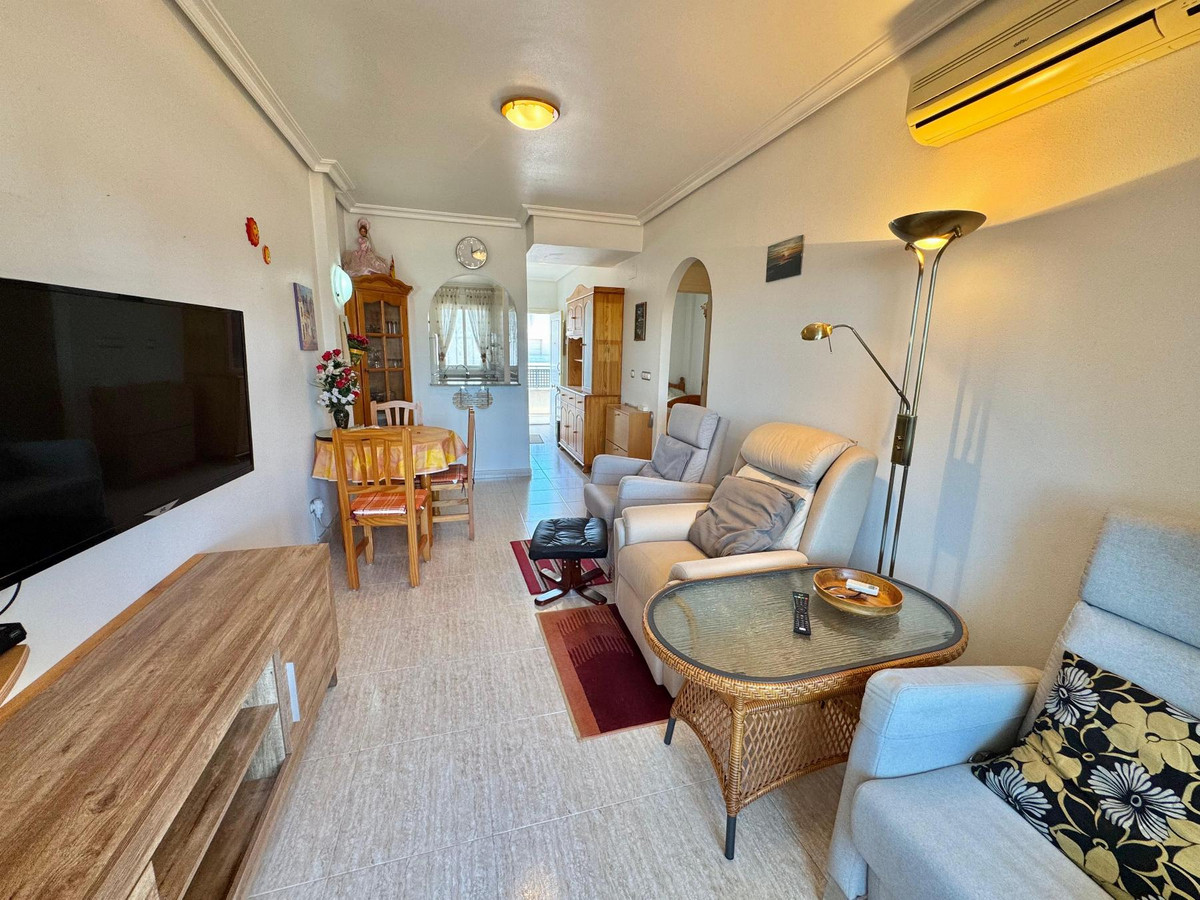 Se vende Apartamento Planta Media de 2 dormitorios en Costa Blanca, Alicante, España