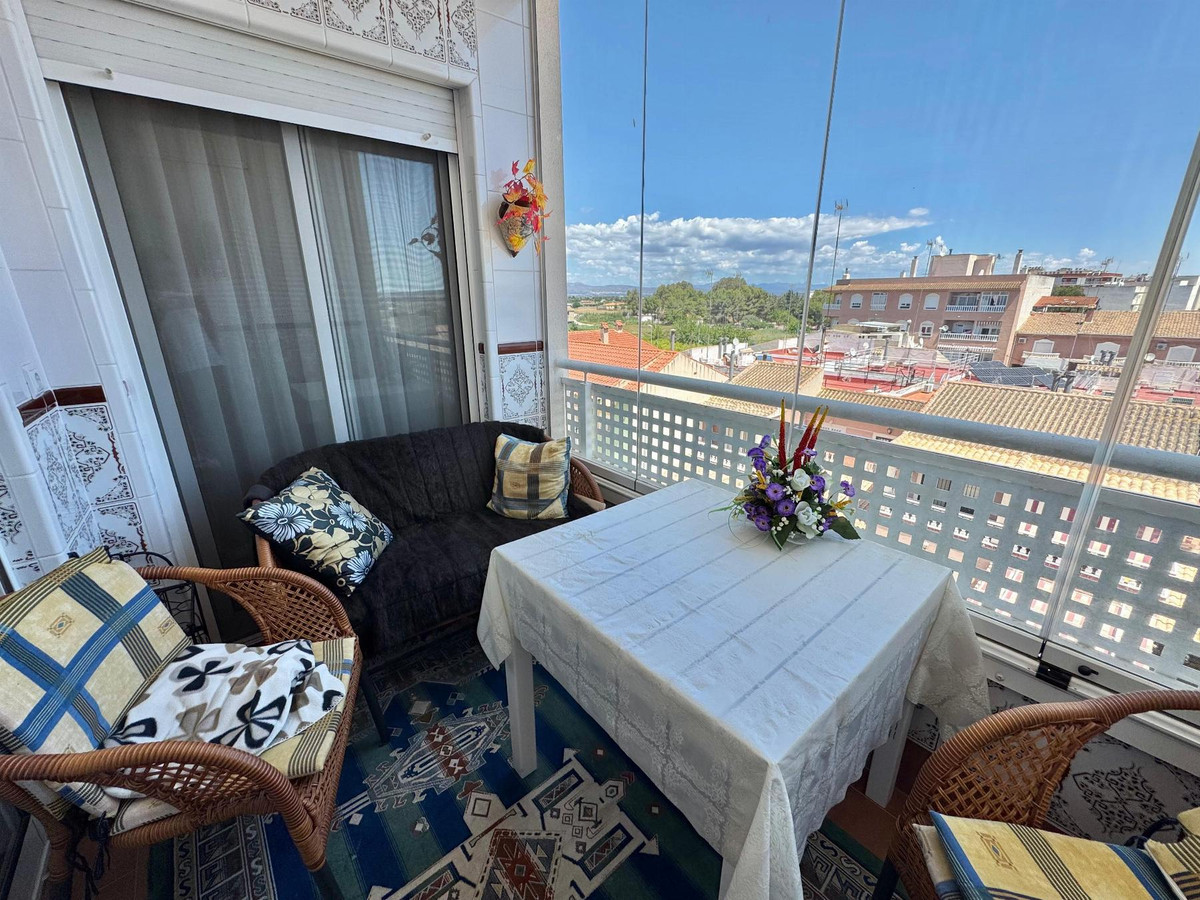 Se vende Apartamento Planta Media de 2 dormitorios en Costa Blanca, Alicante, España