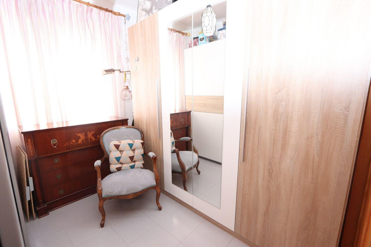 Se vende Apartamento Planta Media de 3 dormitorios en Costa Blanca, Alicante, España