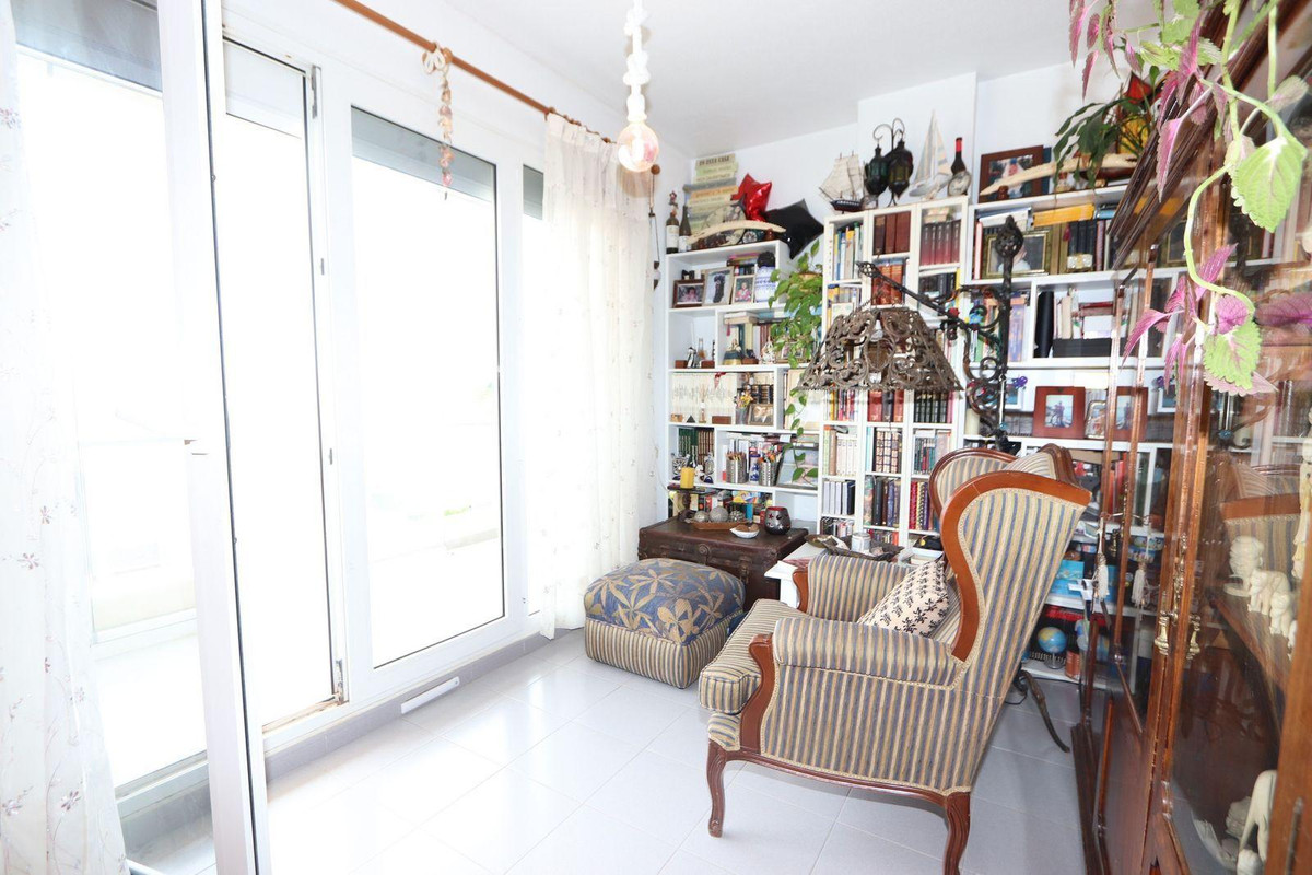 Se vende Apartamento Planta Media de 3 dormitorios en Costa Blanca, Alicante, España