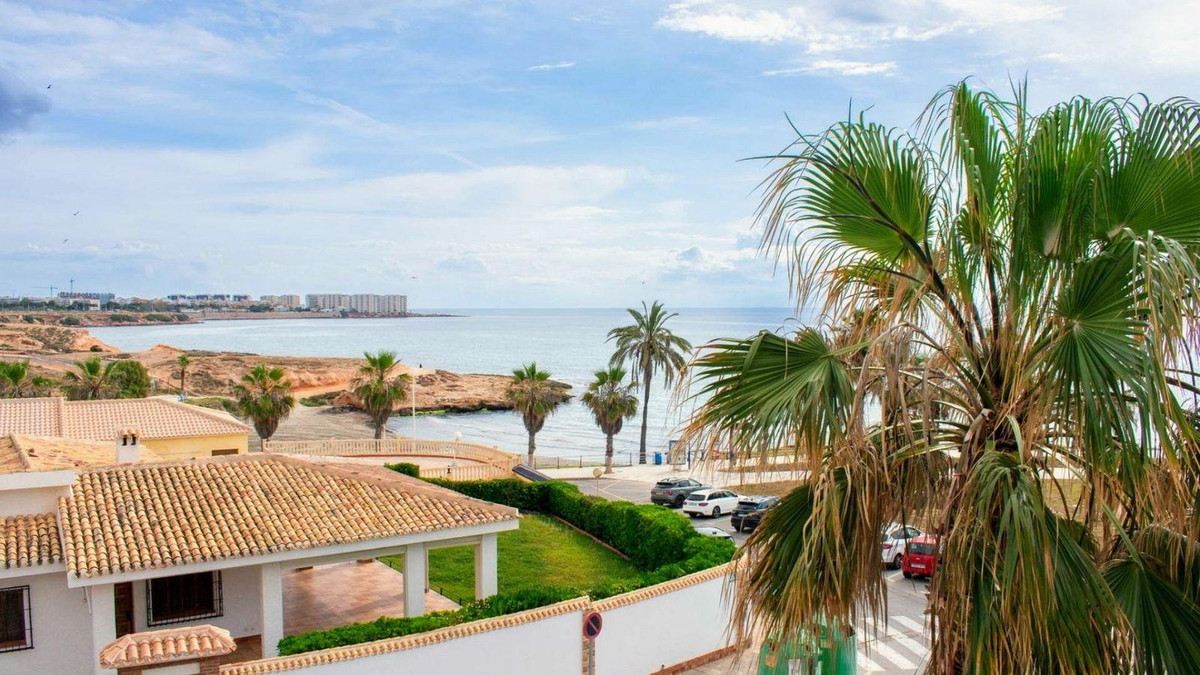 Se vende Apartamento Planta Media de 3 dormitorios en Costa Blanca, Alicante, España