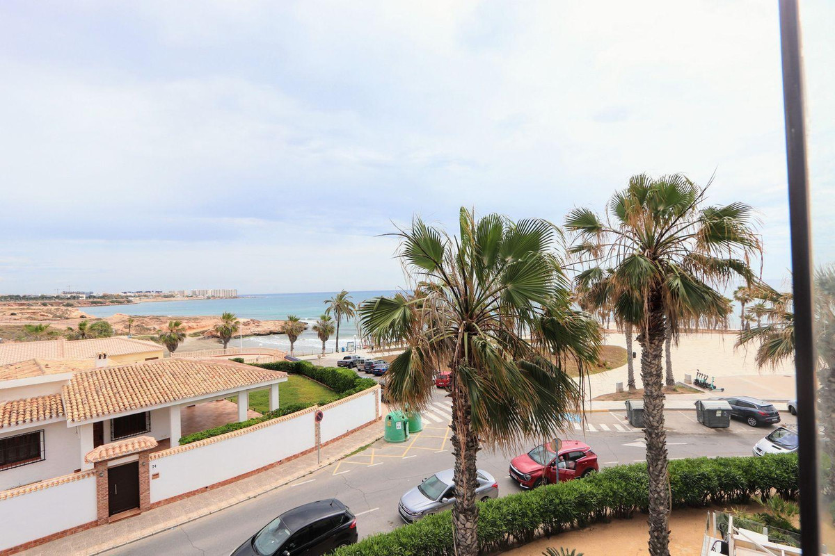 Se vende Apartamento Planta Media de 3 dormitorios en Costa Blanca, Alicante, España