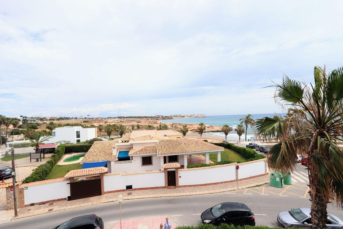 Se vende Apartamento Planta Media de 3 dormitorios en Costa Blanca, Alicante, España