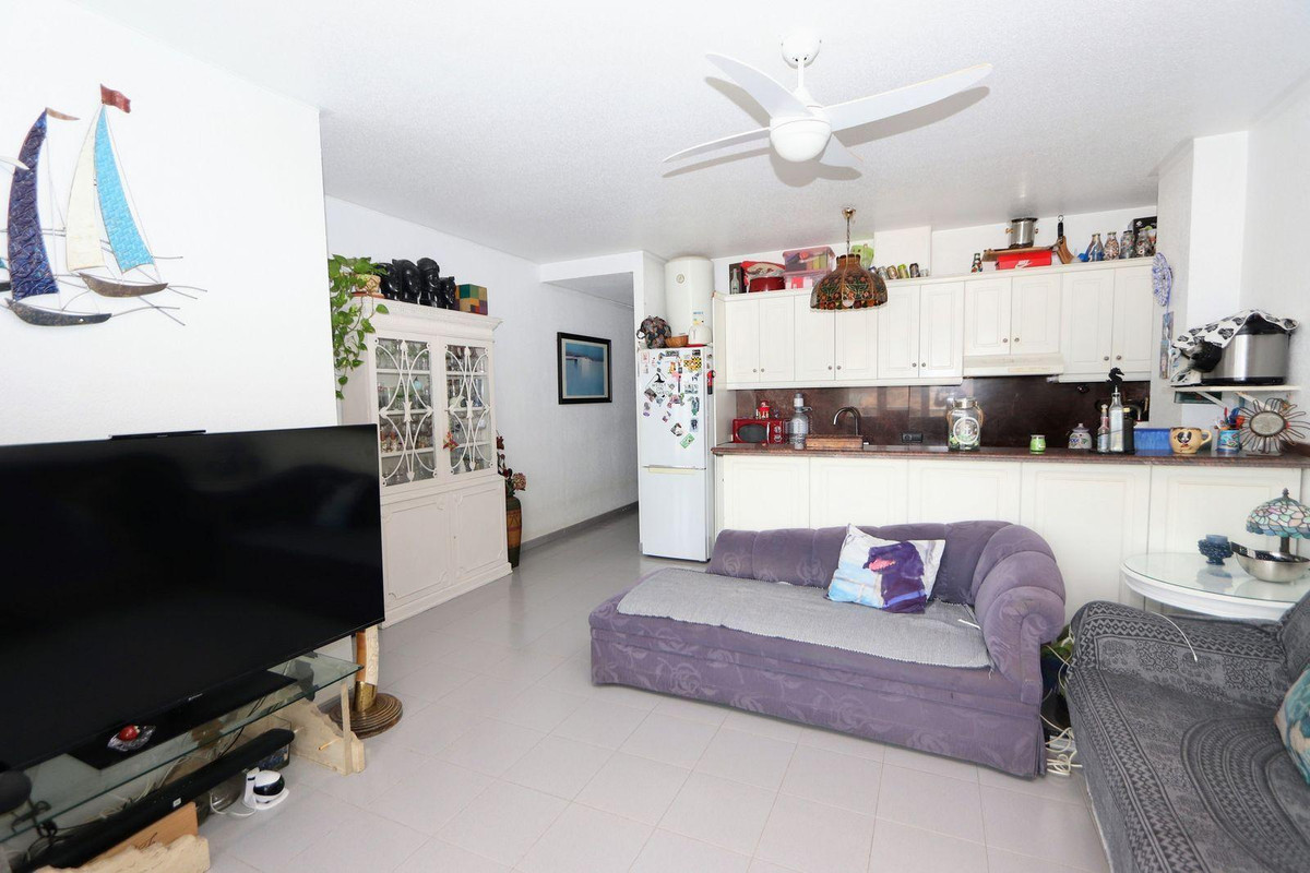 Se vende Apartamento Planta Media de 3 dormitorios en Costa Blanca, Alicante, España