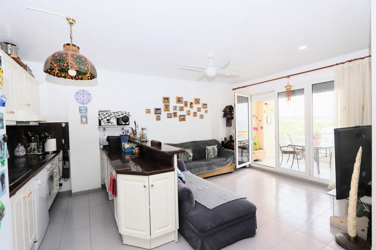 Se vende Apartamento Planta Media de 3 dormitorios en Costa Blanca, Alicante, España