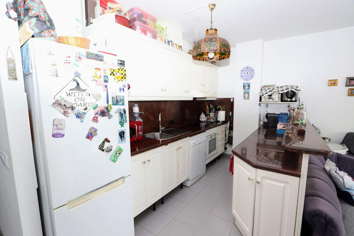 Se vende Apartamento Planta Media de 3 dormitorios en Costa Blanca, Alicante, España