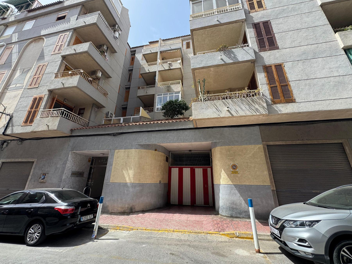 Se vende Garaje  en Costa Blanca, Alicante, España