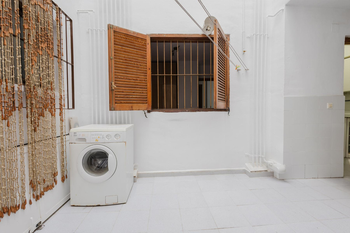 Se vende Apartamento Planta Media de 2 dormitorios en Costa Blanca, Alicante, España