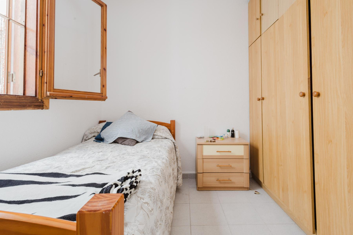 Se vende Apartamento Planta Media de 2 dormitorios en Costa Blanca, Alicante, España