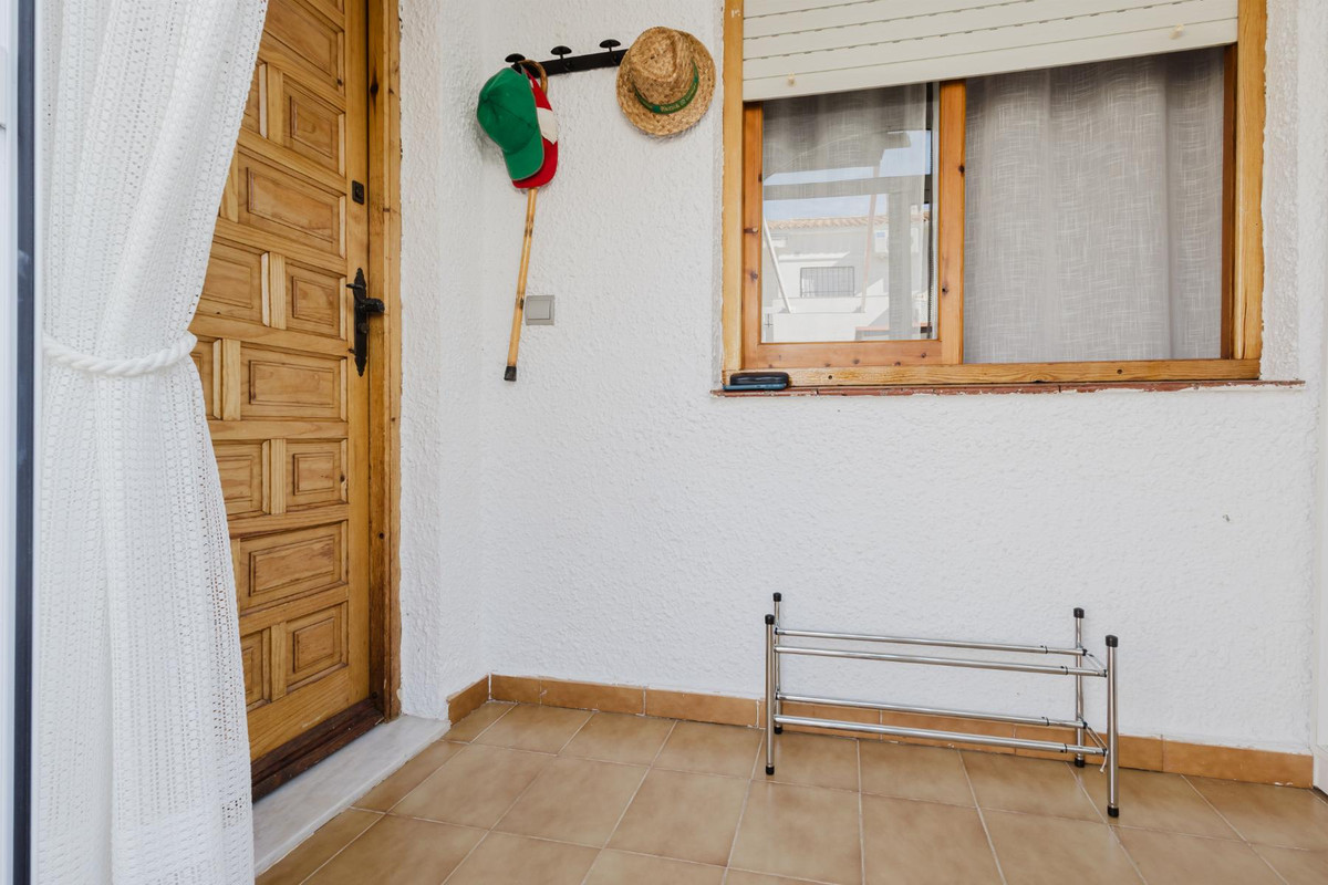 Se vende Bungalow de 3 dormitorios en Costa Blanca, Alicante, España