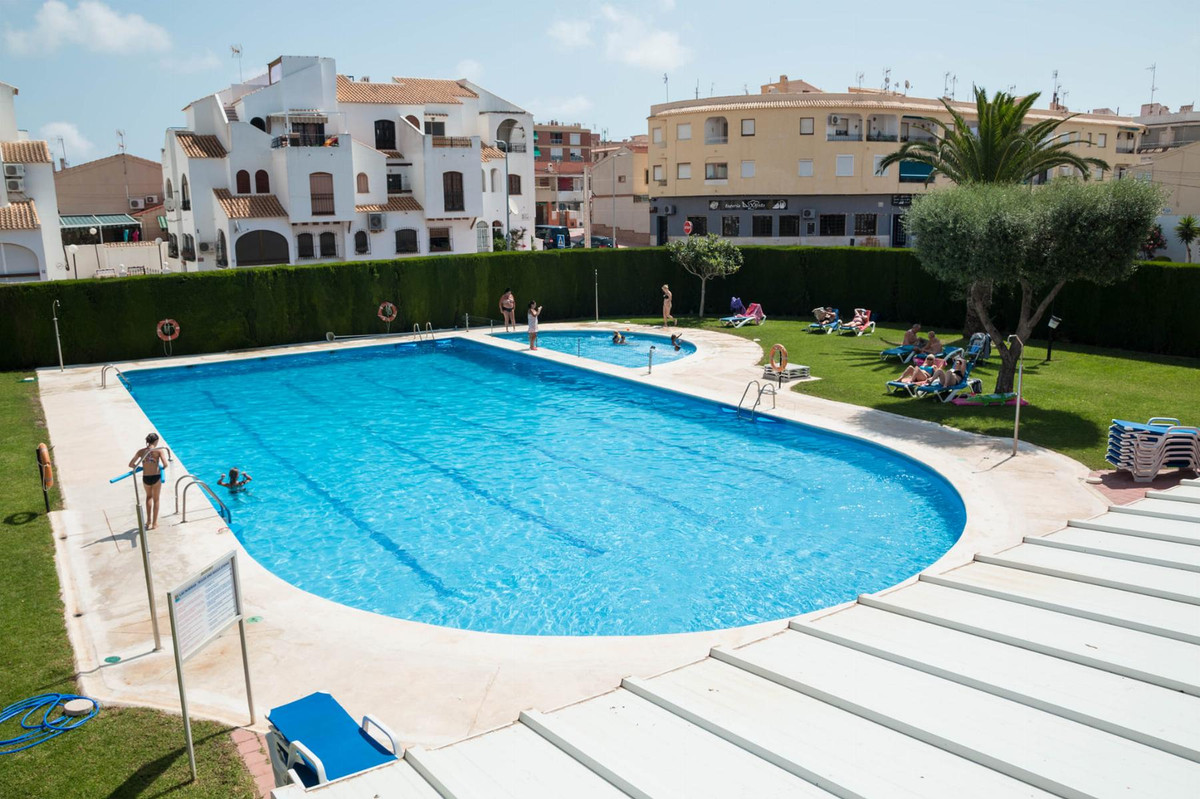 Se vende Bungalow de 3 dormitorios en Costa Blanca, Alicante, España