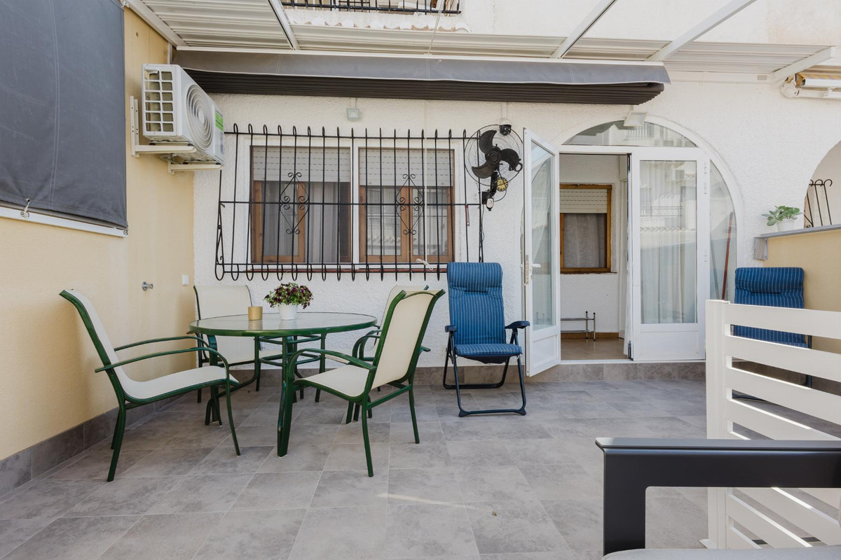 Se vende Bungalow de 3 dormitorios en Costa Blanca, Alicante, España
