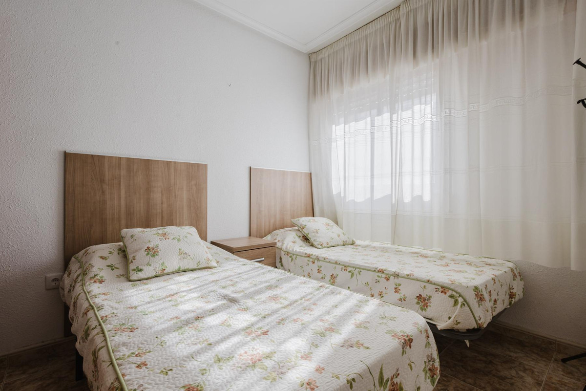 Se vende Ático de 2 dormitorios en Costa Blanca, Alicante, España