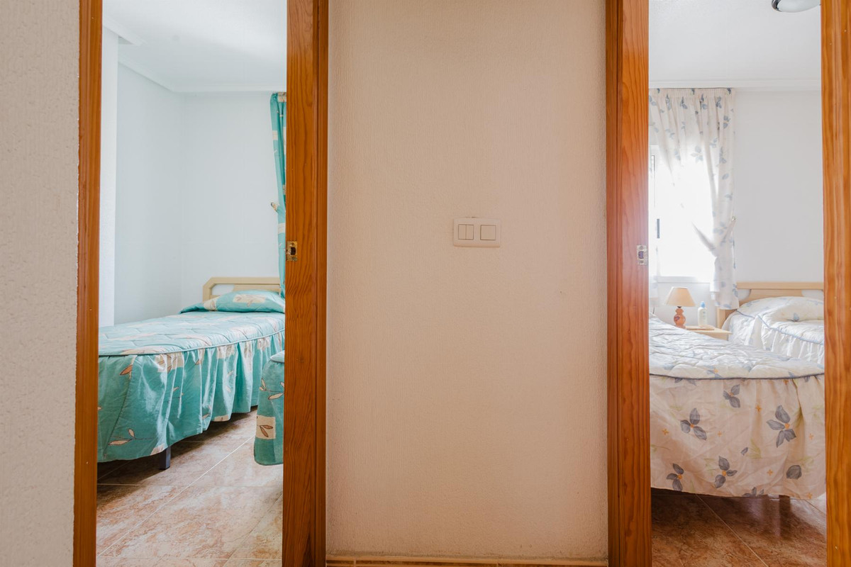 3 Bed Apartment for sale in Parque De Las Naciones Costa Blanca, Alicante, Spain