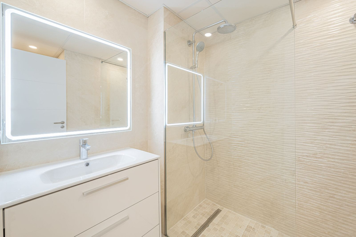 3 Bed Townhouse for sale in Nueva Andalucía Costa Del Sol, Málaga, Spain