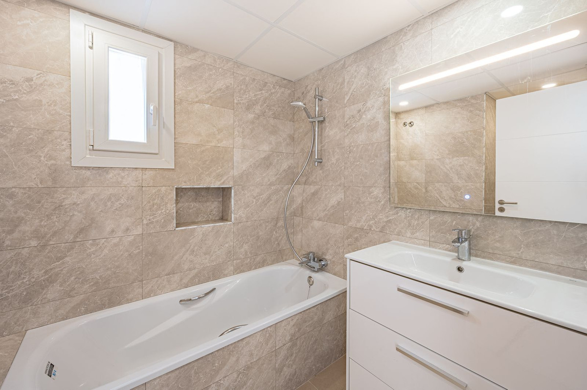 3 Bed Townhouse for sale in Nueva Andalucía Costa Del Sol, Málaga, Spain