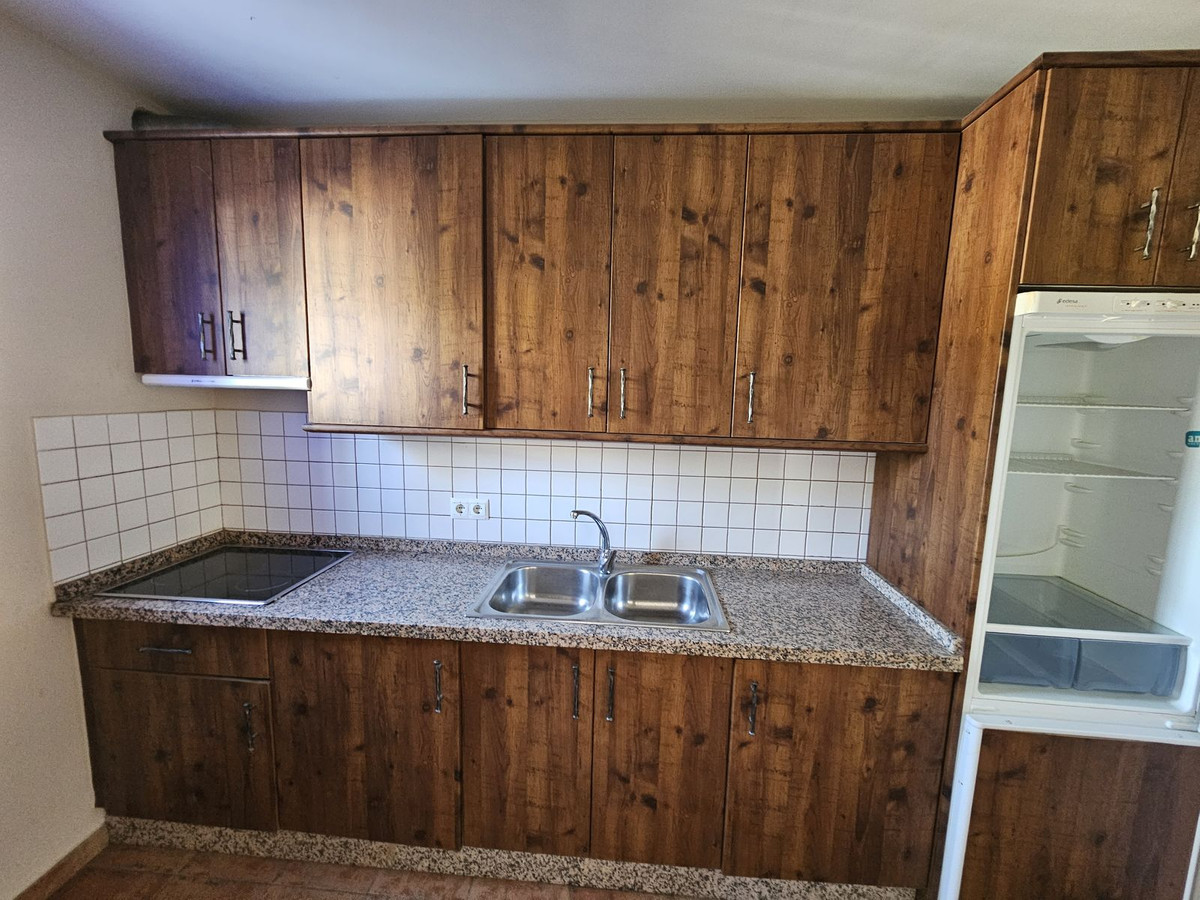 10 Bed Commercial unit for sale in Guaro Costa Del Sol, Málaga, Spain