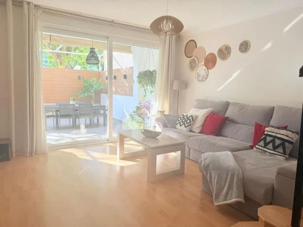 4 Bed Townhouse for sale in Marbella Costa Del Sol, Málaga, Spain