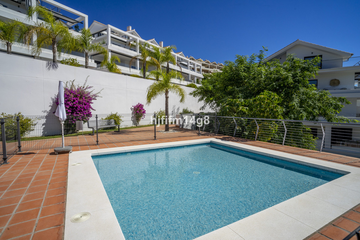 2 Bed Apartment for sale in Estepona Costa Del Sol, Málaga, Spain