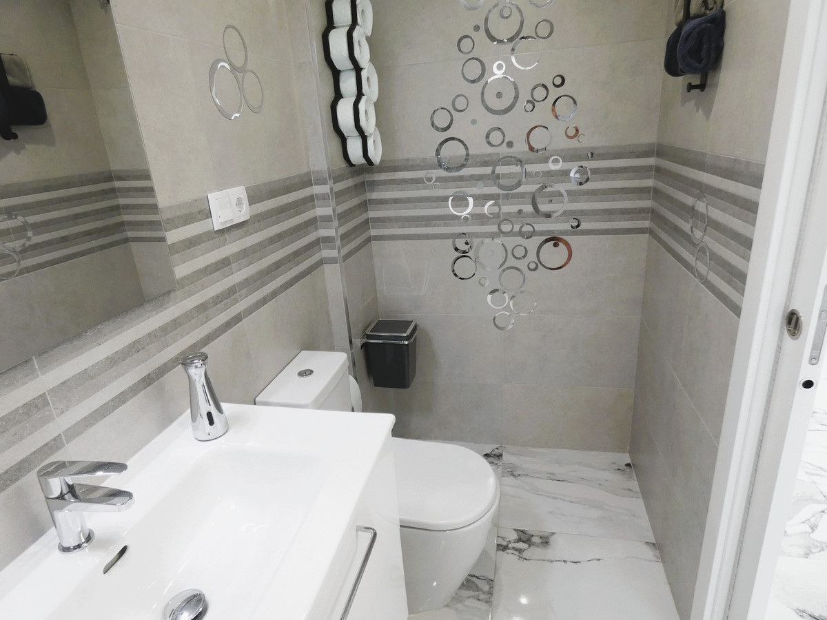 Se vende Apartamento Planta Media de 2 dormitorios en Costa Blanca, Alicante, España