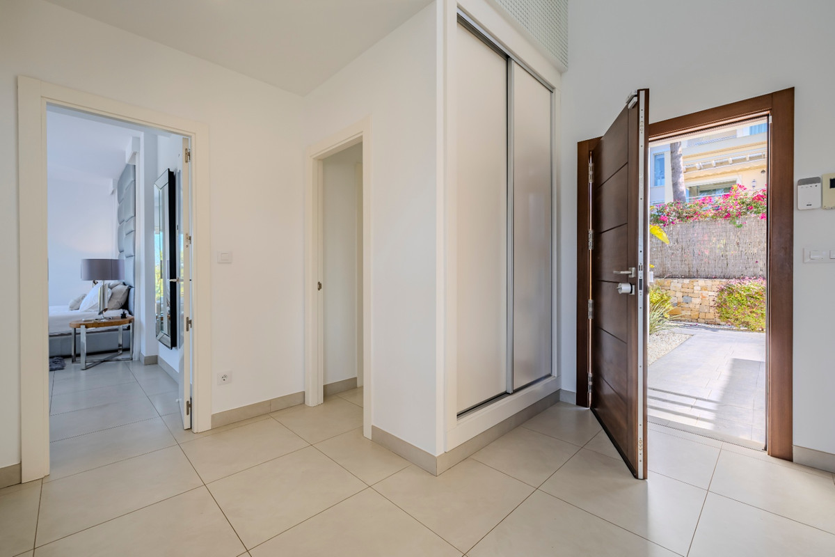 Se vende Villa - Chalet de 5 dormitorios en Costa Blanca, Alicante, España