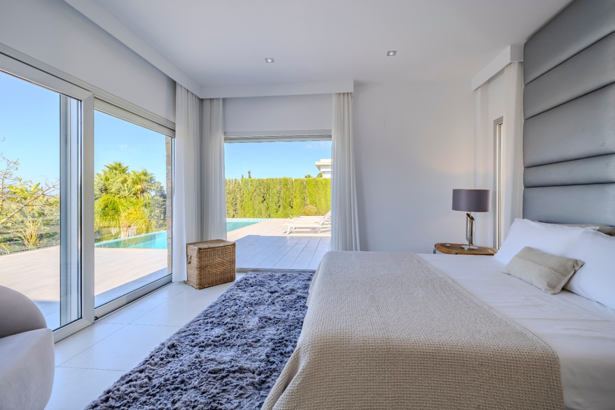 Se vende Villa - Chalet de 5 dormitorios en Costa Blanca, Alicante, España