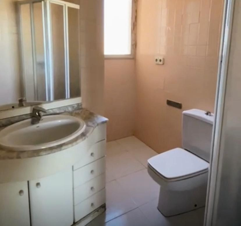 Se vende Apartamento Planta Media de 2 dormitorios en Costa Blanca, Alicante, España