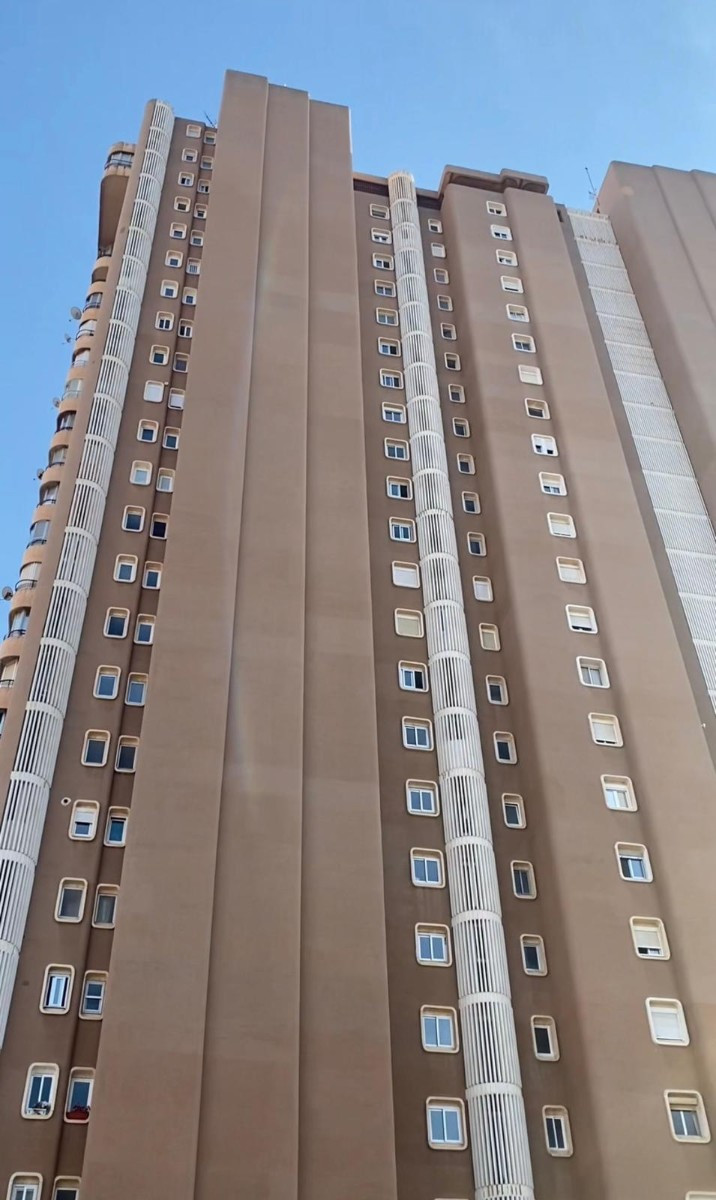 Se vende Apartamento Planta Media de 2 dormitorios en Costa Blanca, Alicante, España