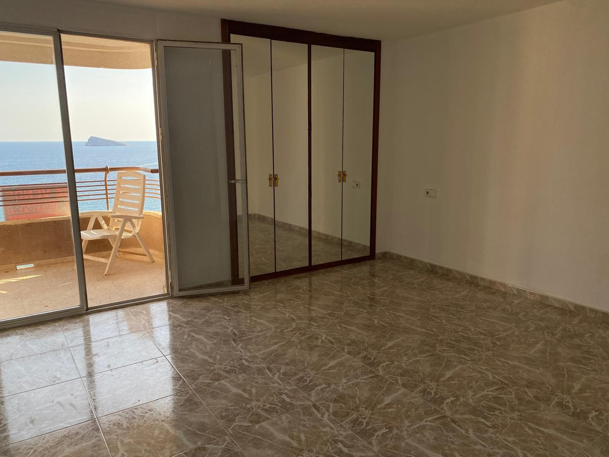 Se vende Apartamento Planta Media de 2 dormitorios en Costa Blanca, Alicante, España