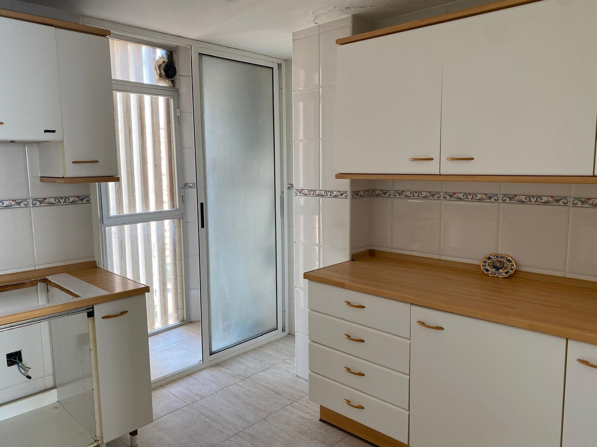 Se vende Apartamento Planta Media de 2 dormitorios en Costa Blanca, Alicante, España