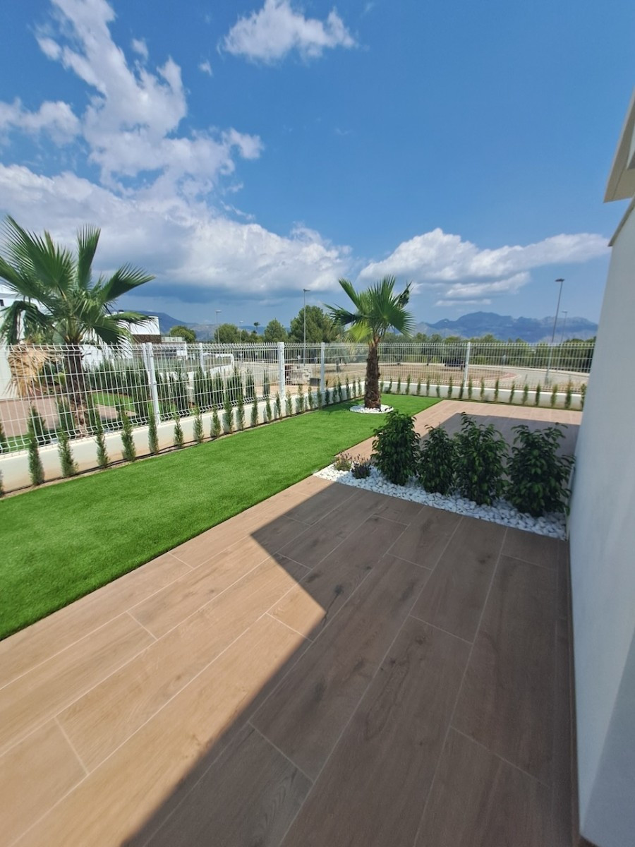 Se vende Villa - Chalet de 3 dormitorios en Costa Blanca, Alicante, España