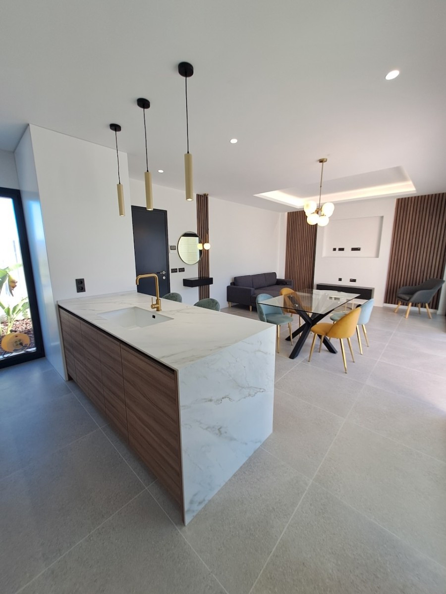 Se vende Villa - Chalet de 3 dormitorios en Costa Blanca, Alicante, España