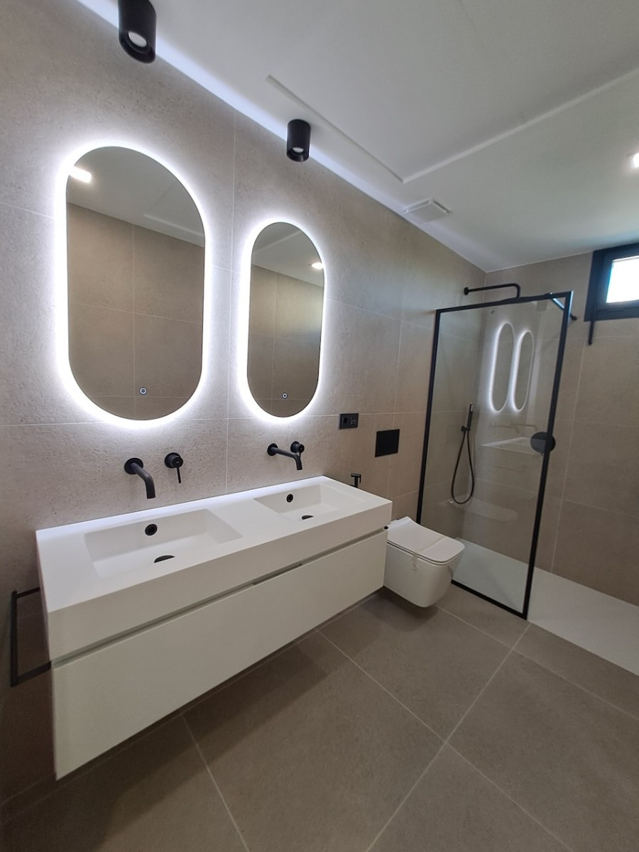Se vende Villa - Chalet de 3 dormitorios en Costa Blanca, Alicante, España