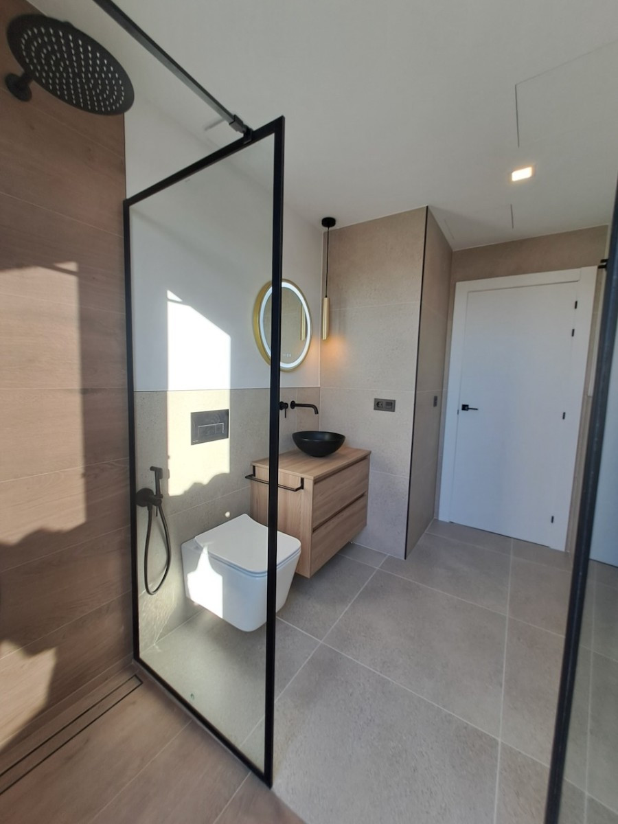 Se vende Villa - Chalet de 3 dormitorios en Costa Blanca, Alicante, España