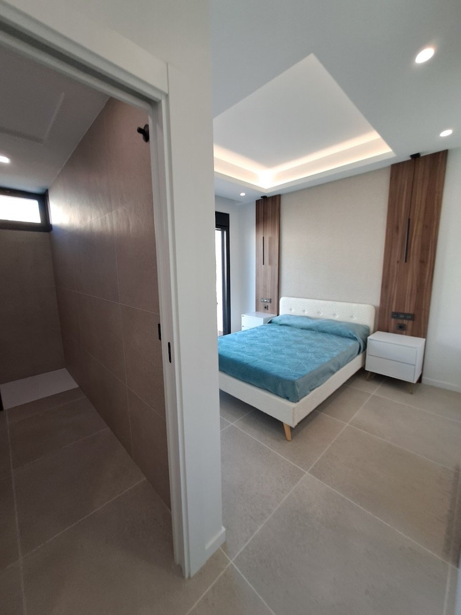 Se vende Villa - Chalet de 3 dormitorios en Costa Blanca, Alicante, España