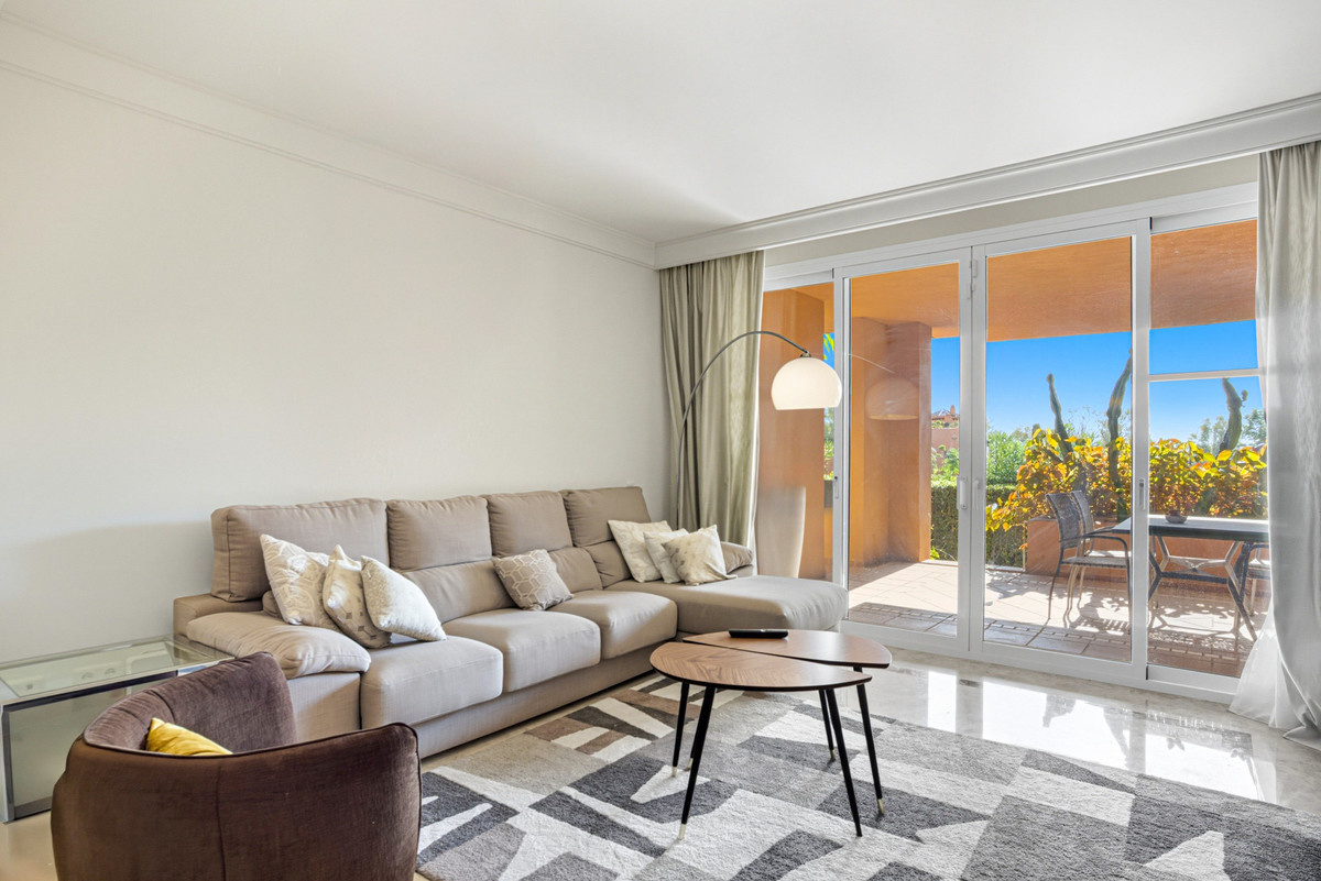 2 Bed Apartment for sale in Nueva Andalucía Costa Del Sol, Málaga, Spain