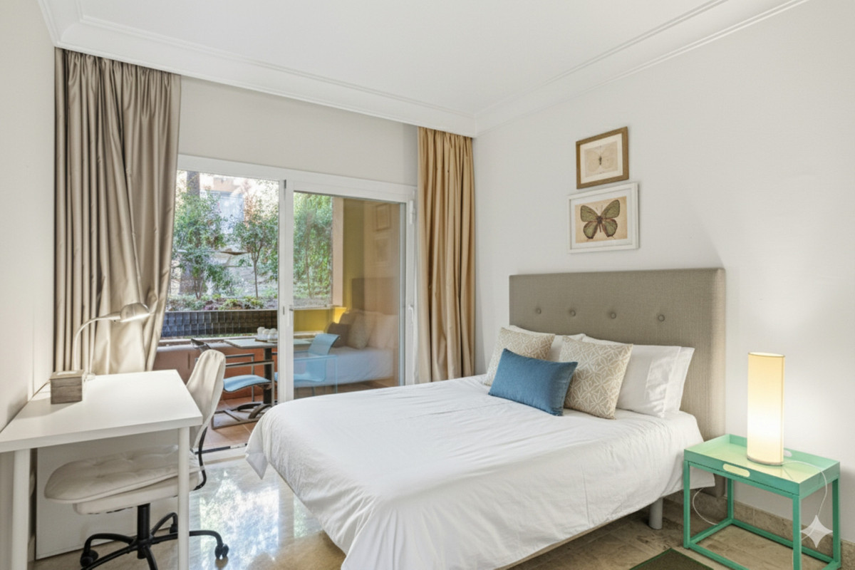 2 Bed Apartment for sale in Nueva Andalucía Costa Del Sol, Málaga, Spain