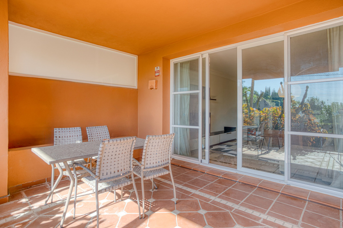 2 Bed Apartment for sale in Nueva Andalucía Costa Del Sol, Málaga, Spain