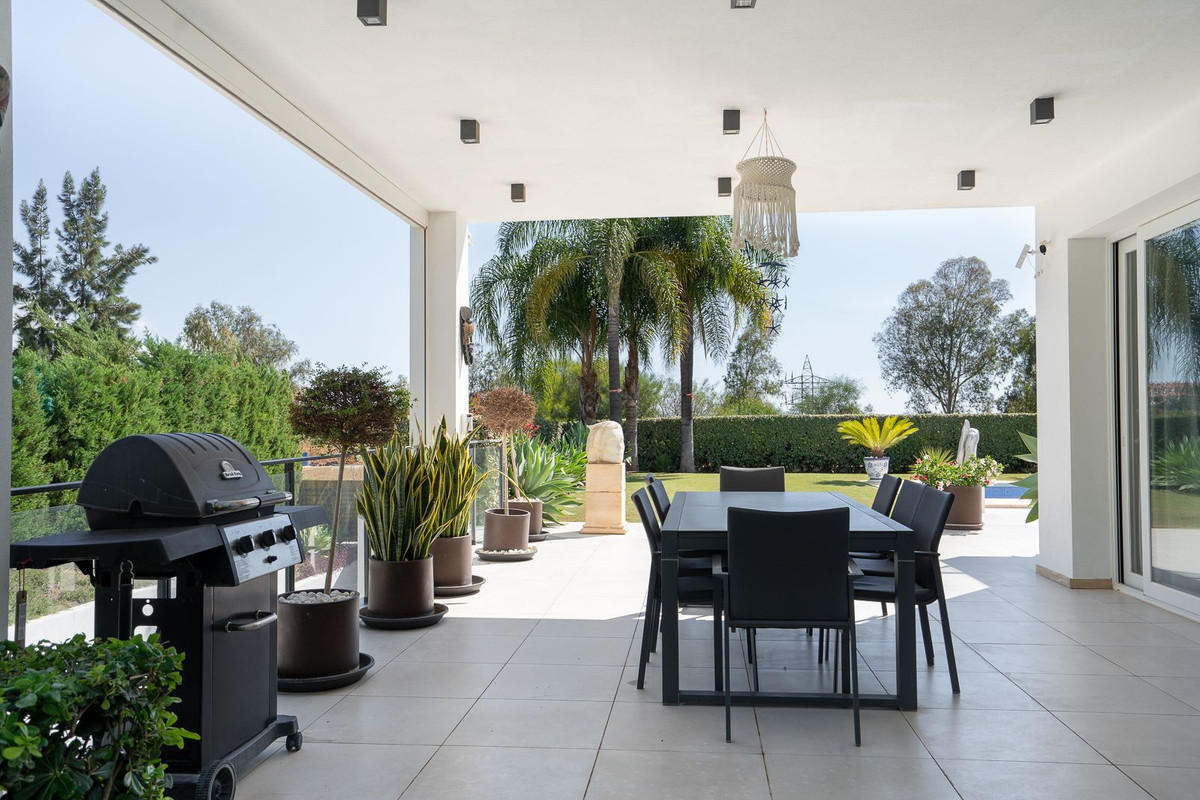 4 Bed Townhouse for sale in La Quinta Costa Del Sol, Málaga, Spain