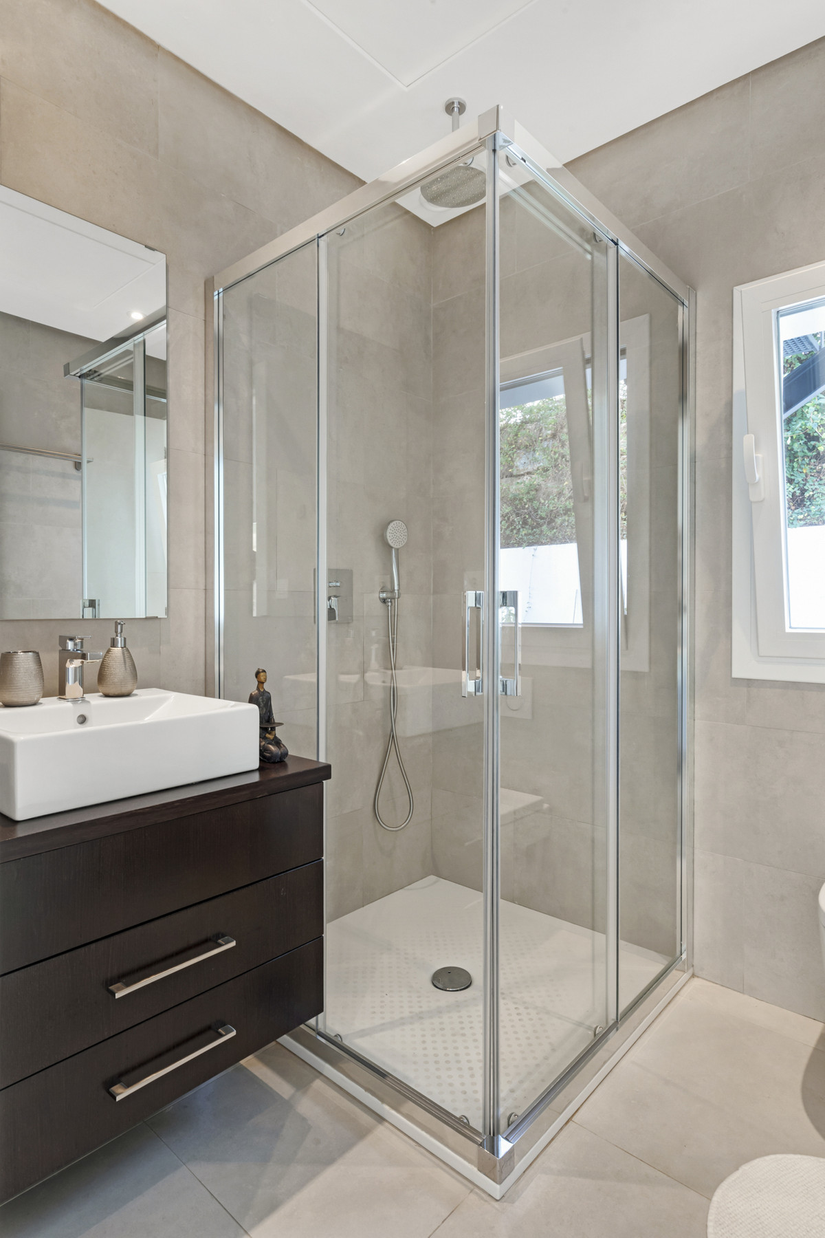 4 Bed Townhouse for sale in La Quinta Costa Del Sol, Málaga, Spain