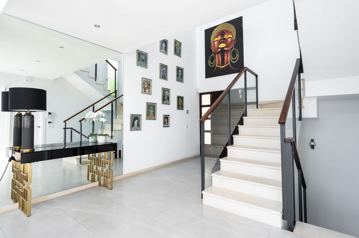 4 Bed Townhouse for sale in La Quinta Costa Del Sol, Málaga, Spain