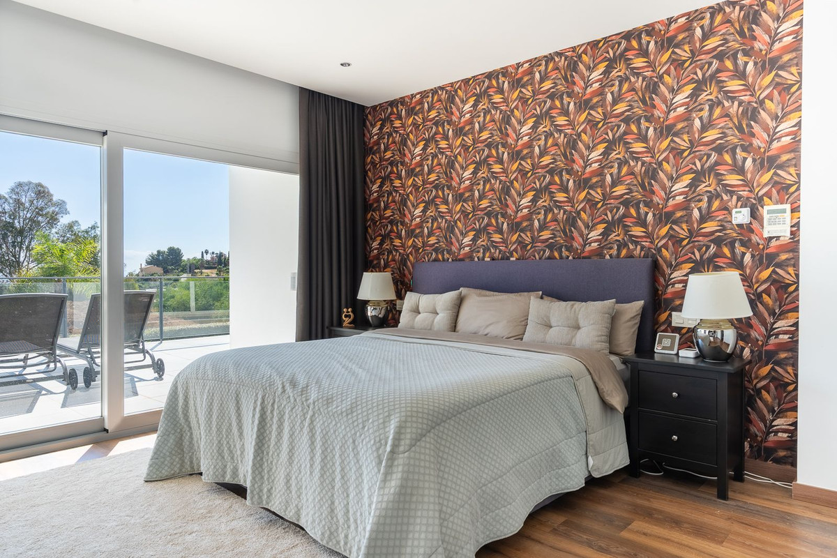 4 Bed Townhouse for sale in La Quinta Costa Del Sol, Málaga, Spain