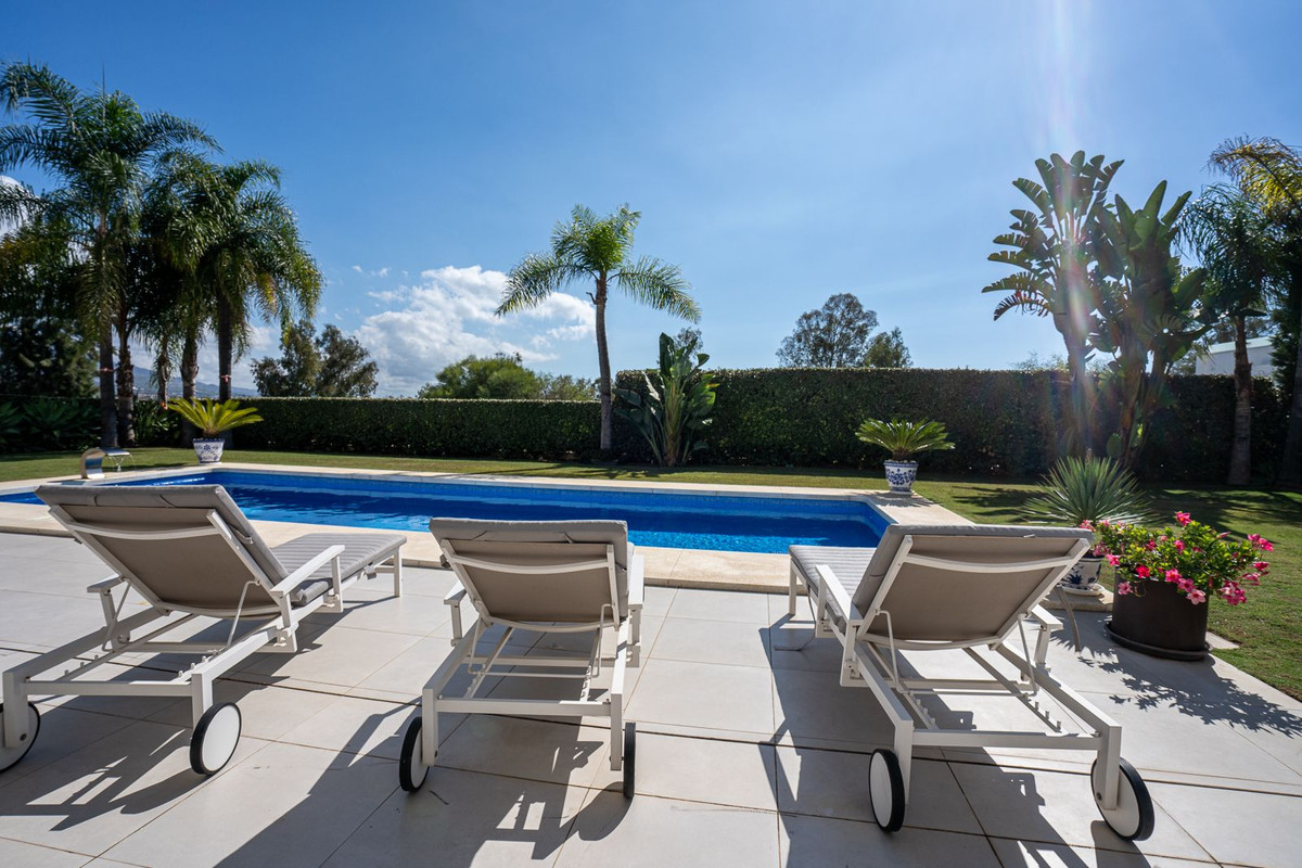 4 Bed Townhouse for sale in La Quinta Costa Del Sol, Málaga, Spain
