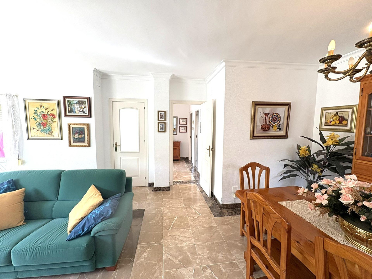 Se vende Villa - Chalet de 4 dormitorios en Costa Del Sol, Málaga, España