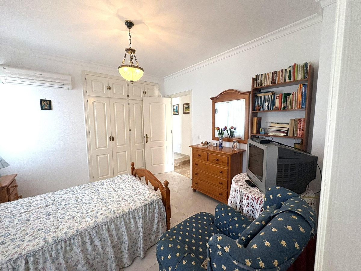 Se vende Villa - Chalet de 4 dormitorios en Costa Del Sol, Málaga, España