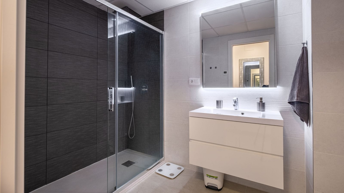 Se vende Ático de 2 dormitorios en Costa Blanca, Alicante, España