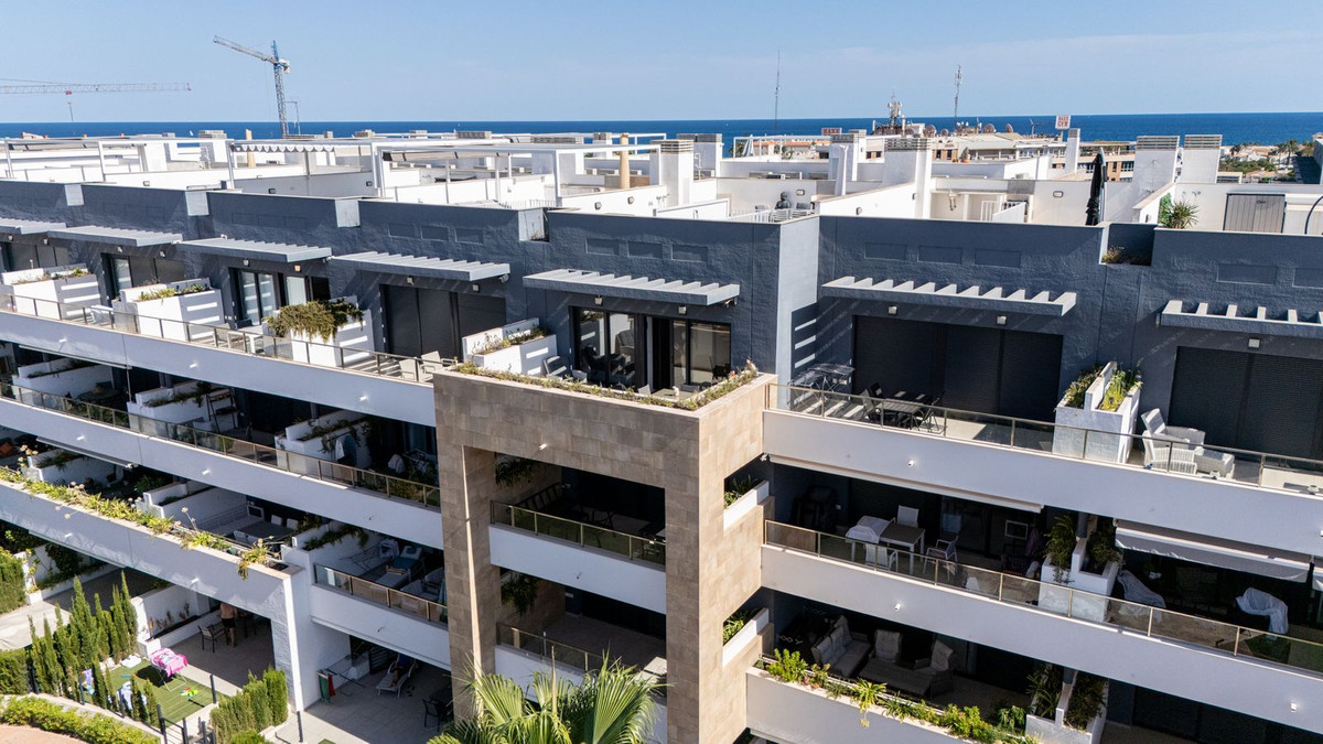 Se vende Ático de 2 dormitorios en Costa Blanca, Alicante, España
