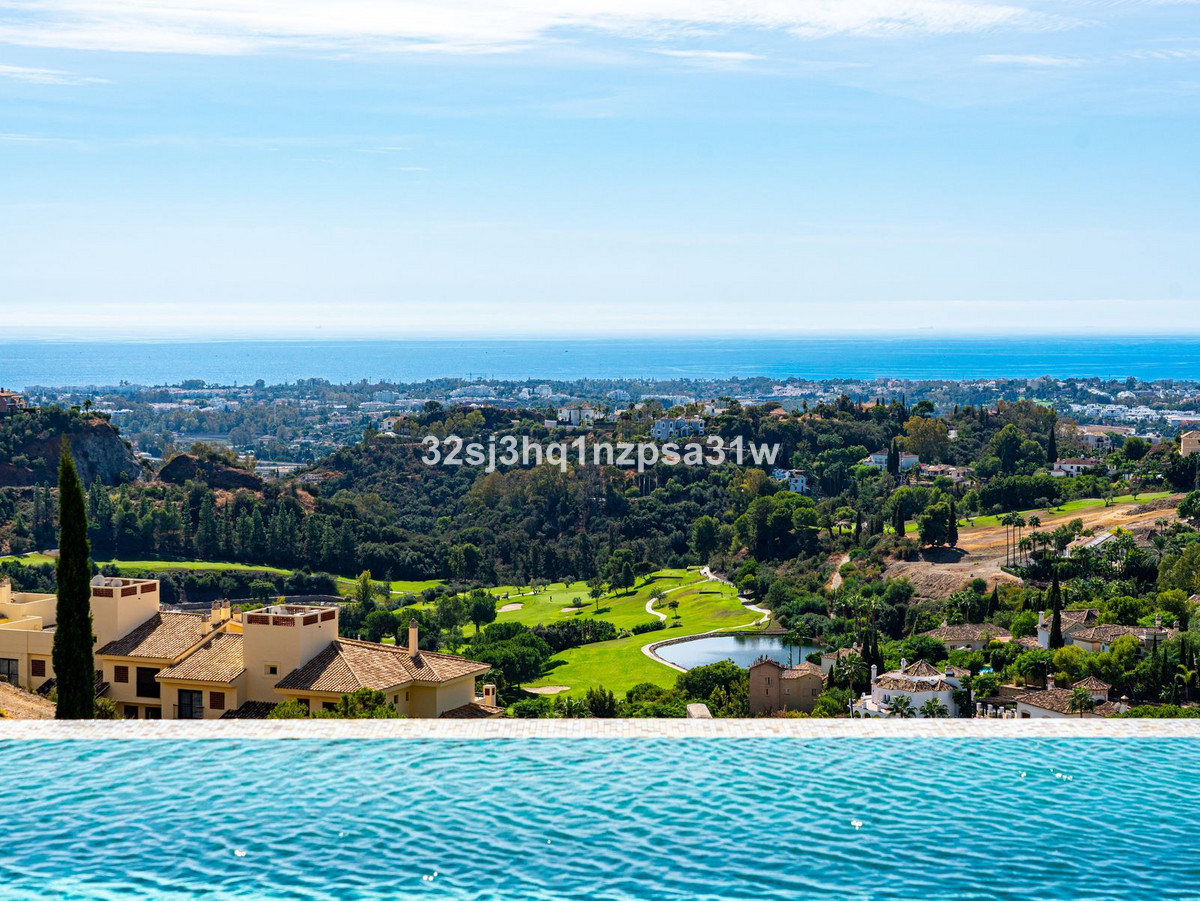 Se vende Villa - Chalet de 8 dormitorios en Costa Del Sol, Málaga, España